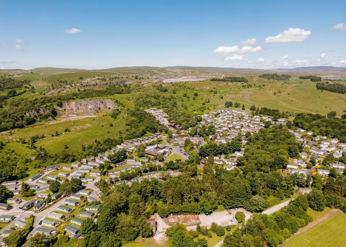 Отель Long Ashes Park Threshfield Экстерьер фото